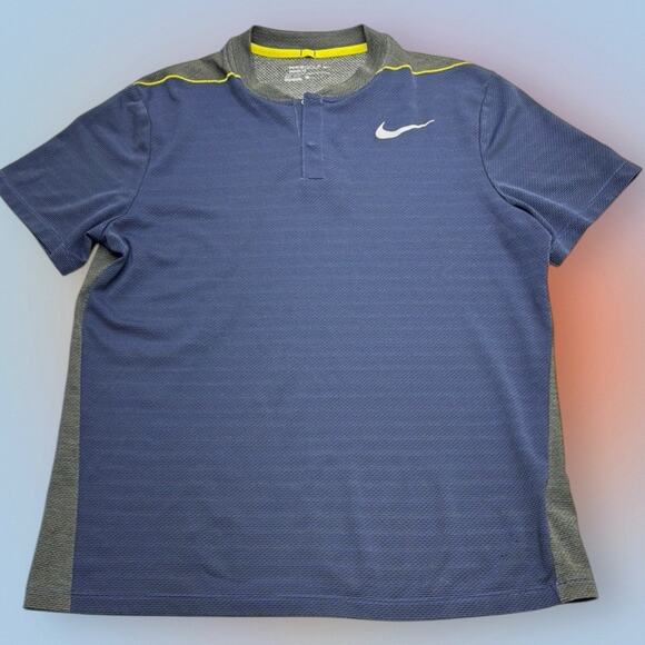 NIKE GOLF Disney Men's Large Blue No Collar Polo Shirt - Picture 1 of 4